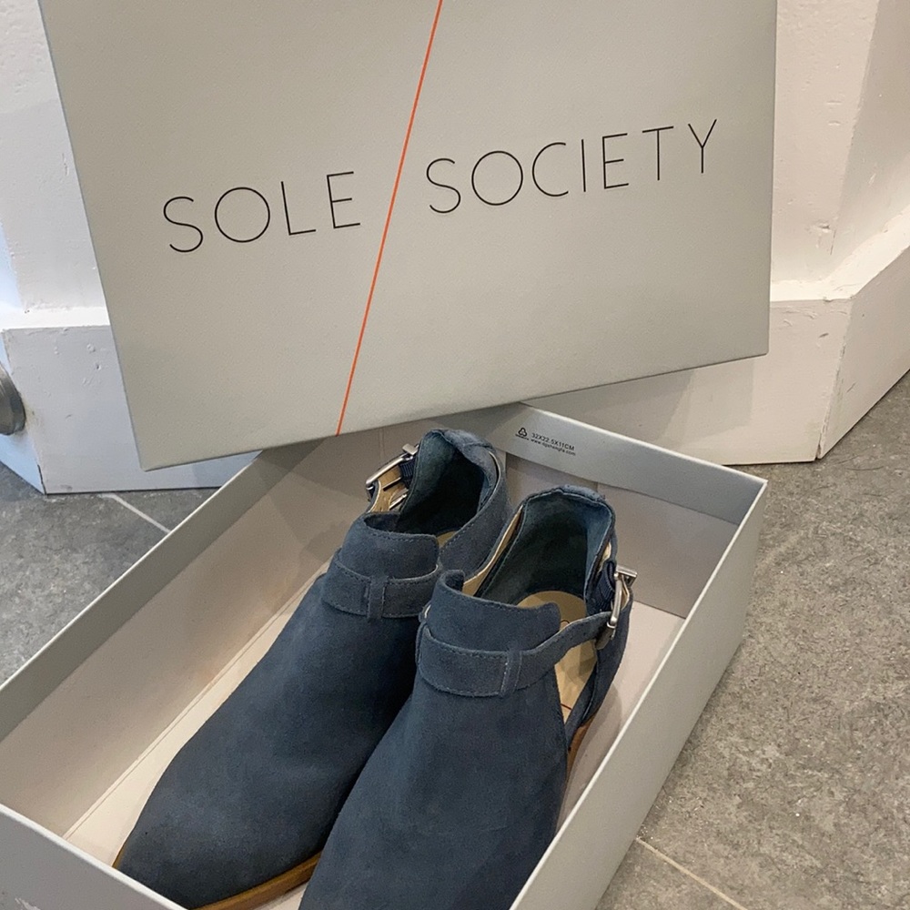 SOLE SOCIETY Chelsey Boots